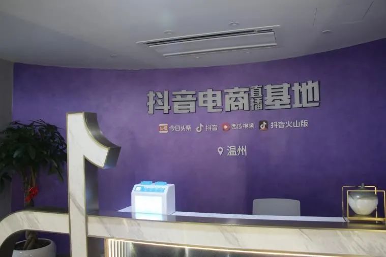 1669792080864010543.jpg 1669792080864010543.jpg