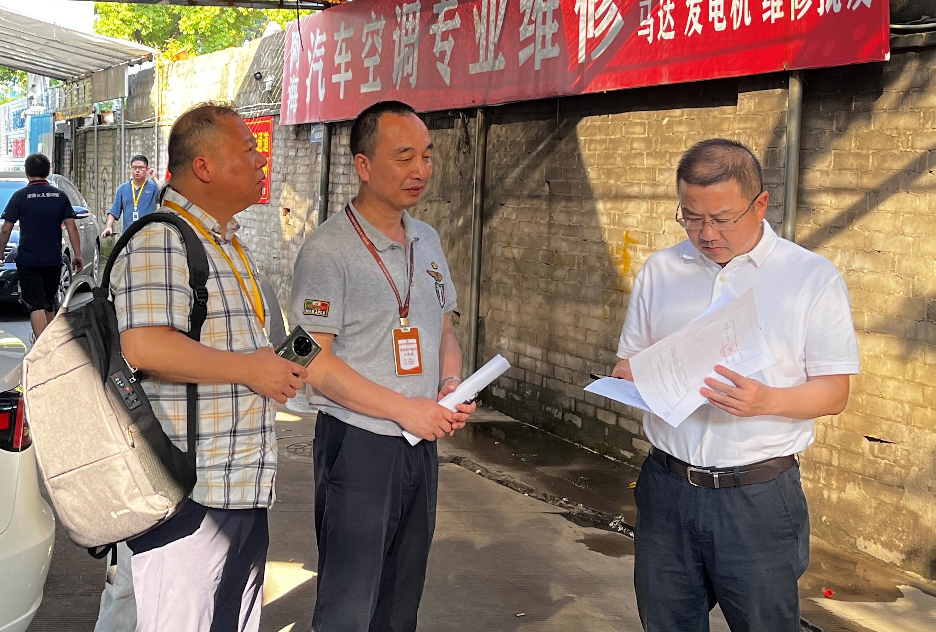 集團(tuán)黨委委員、紀(jì)委書記陳小偉帶隊(duì)檢查 面粉公司安全生產(chǎn)工作